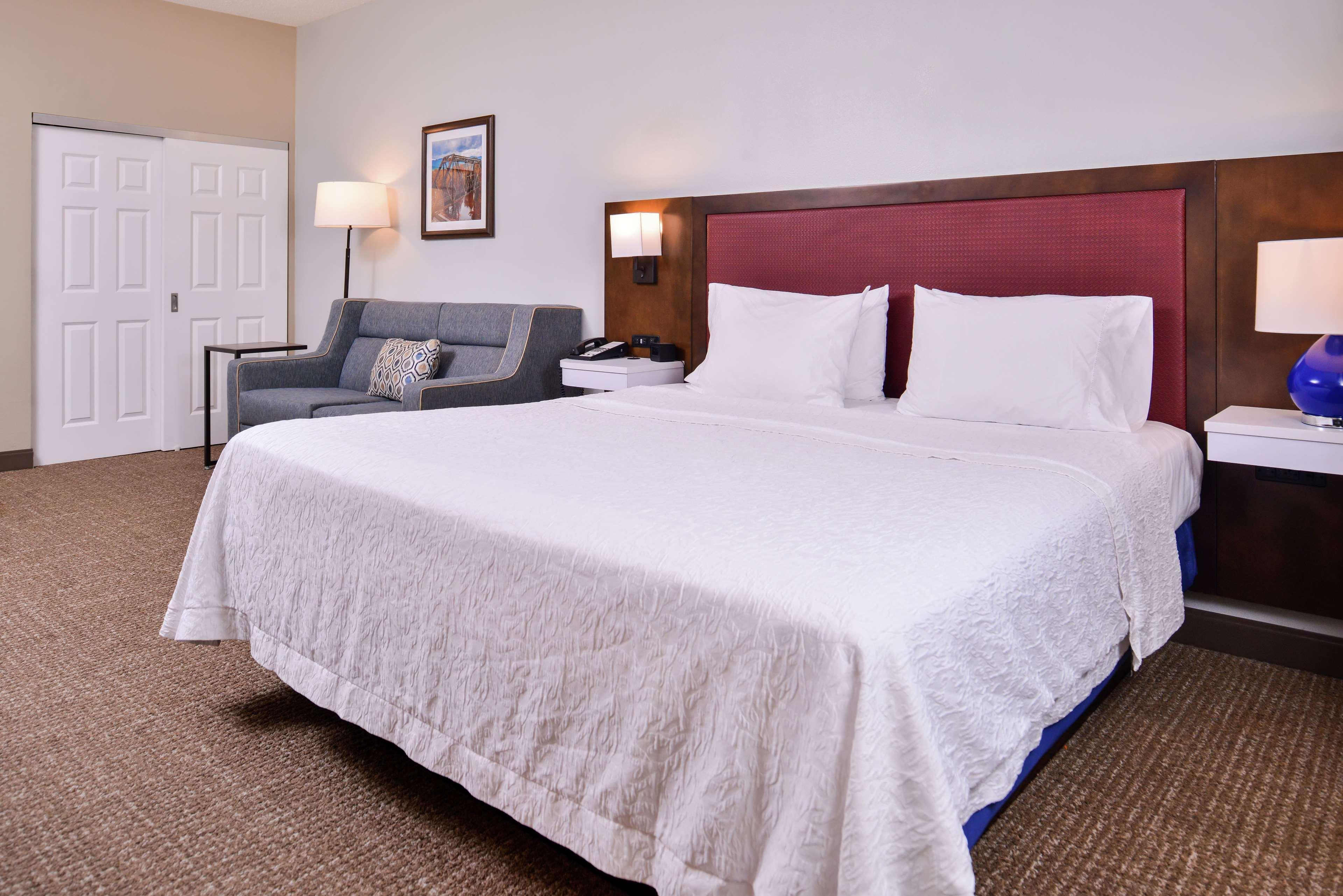 Hampton Inn Lexington Historic Area Экстерьер фото