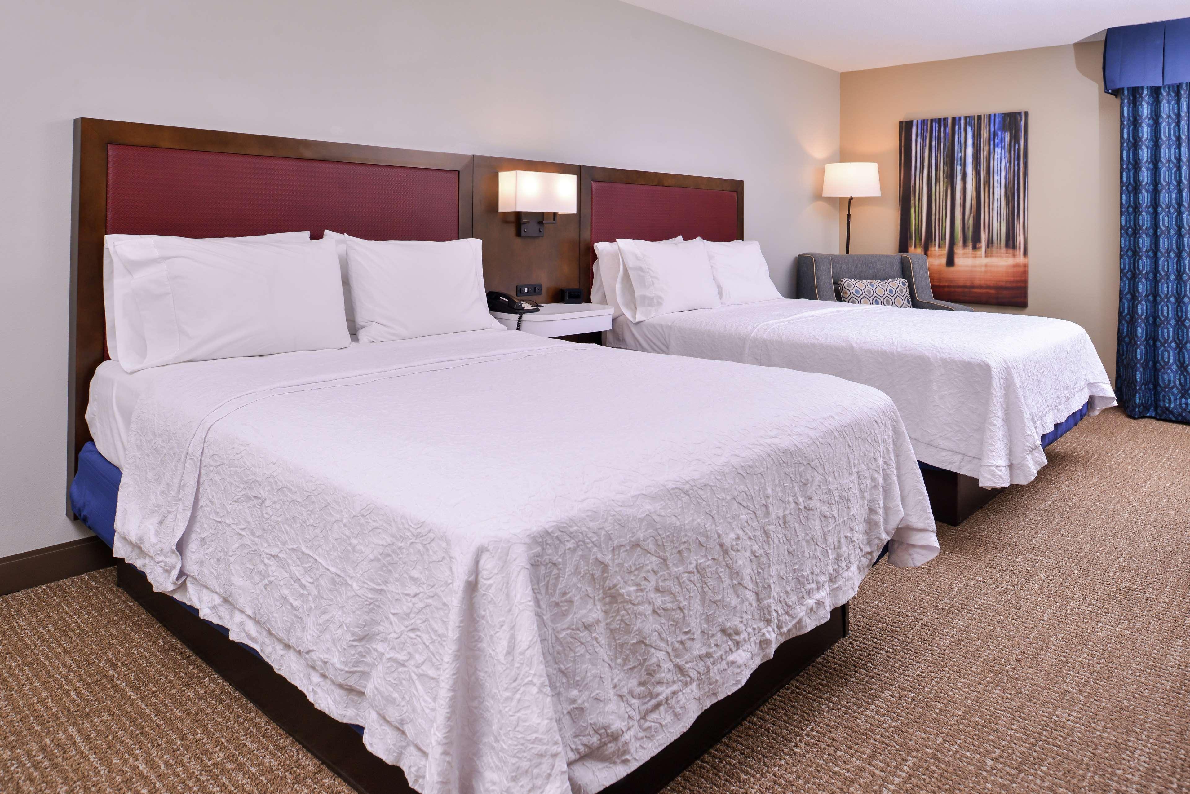 Hampton Inn Lexington Historic Area Экстерьер фото