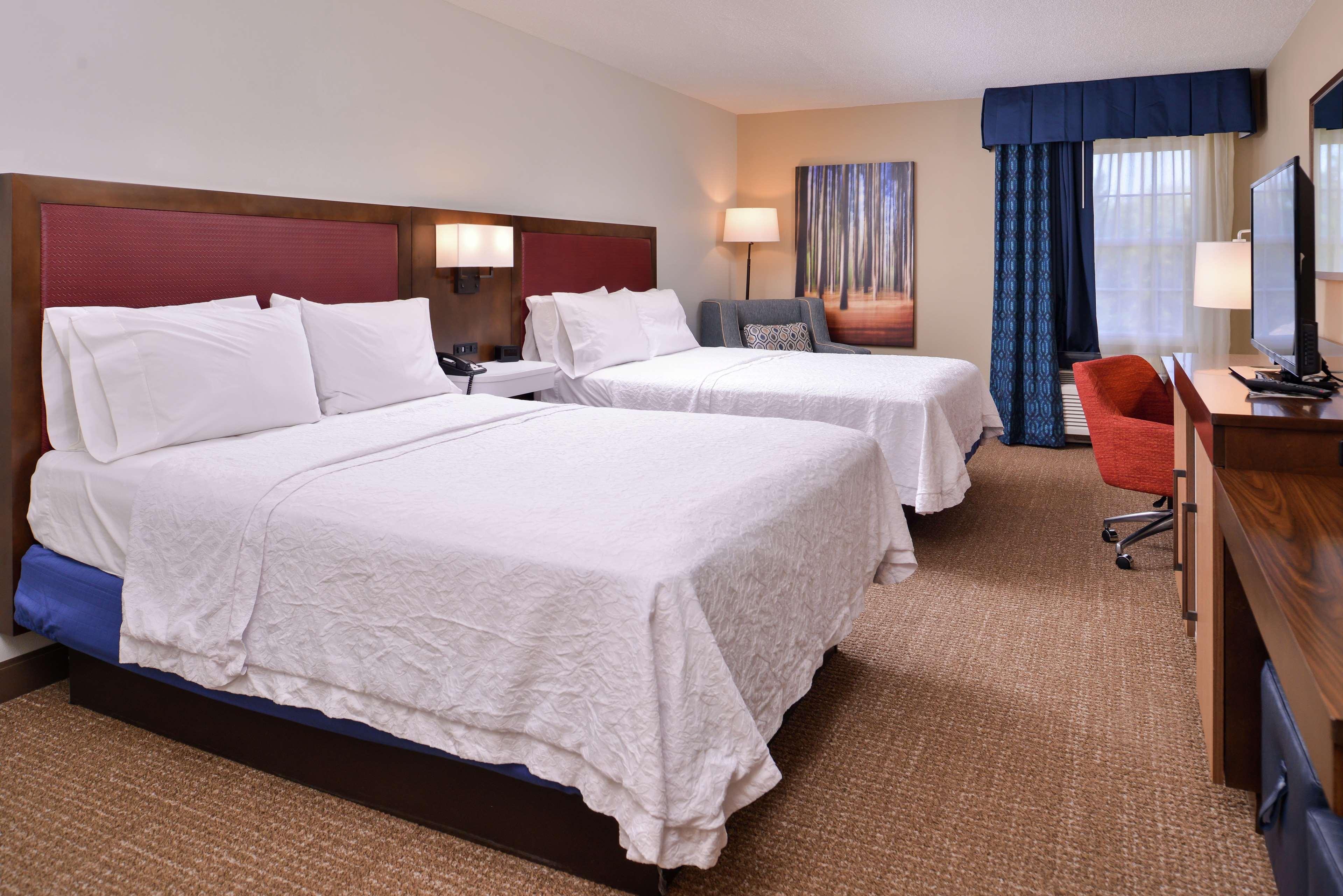 Hampton Inn Lexington Historic Area Экстерьер фото